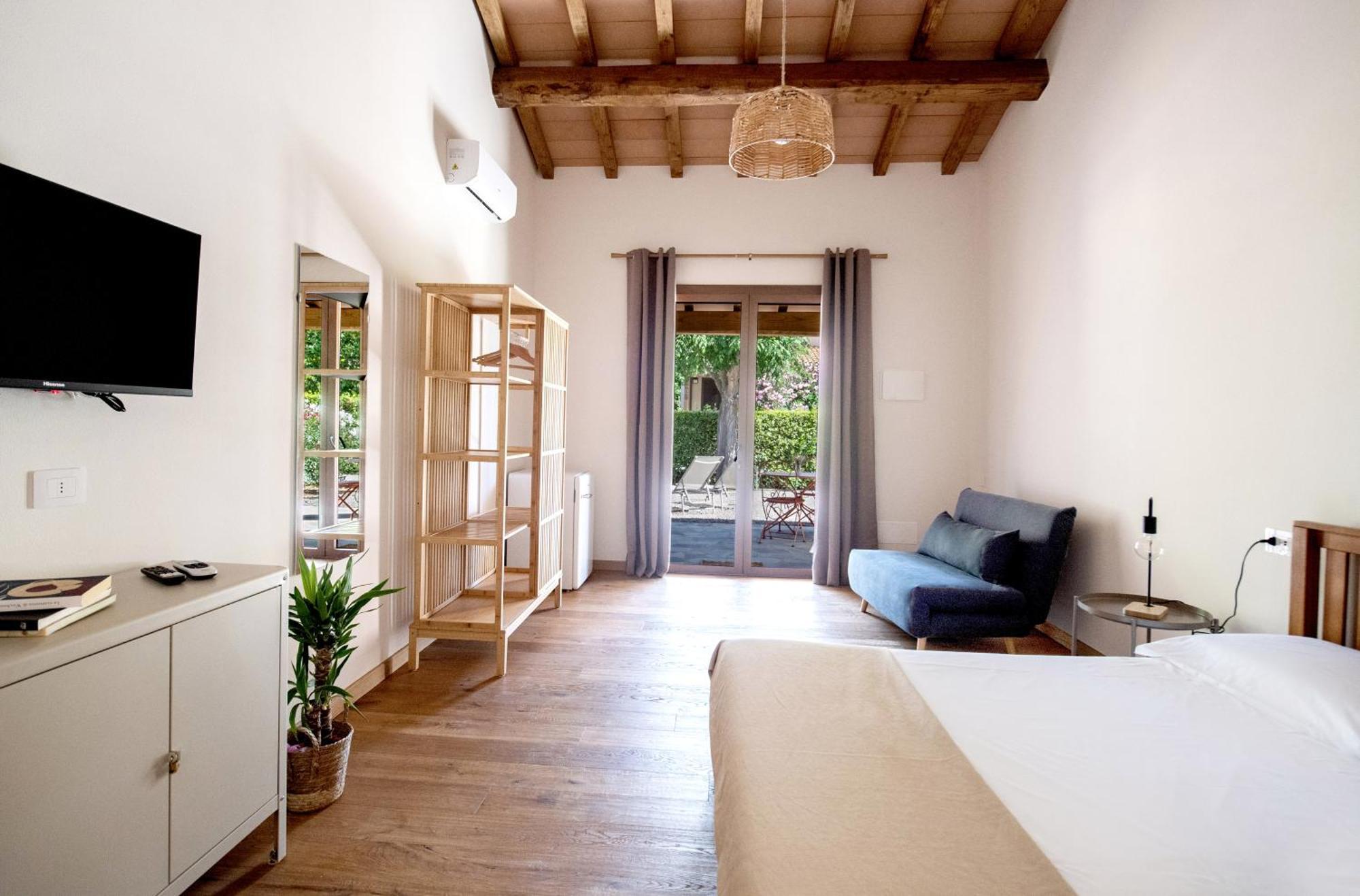 Agriturismo La Sassicaia Кастільйоне-делла-Пеская Екстер'єр фото